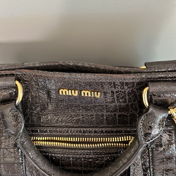 MIU MIU Brown St. Cocco Croc-Embossed Tote in Dark Brown Leather - Picture 2 of 16